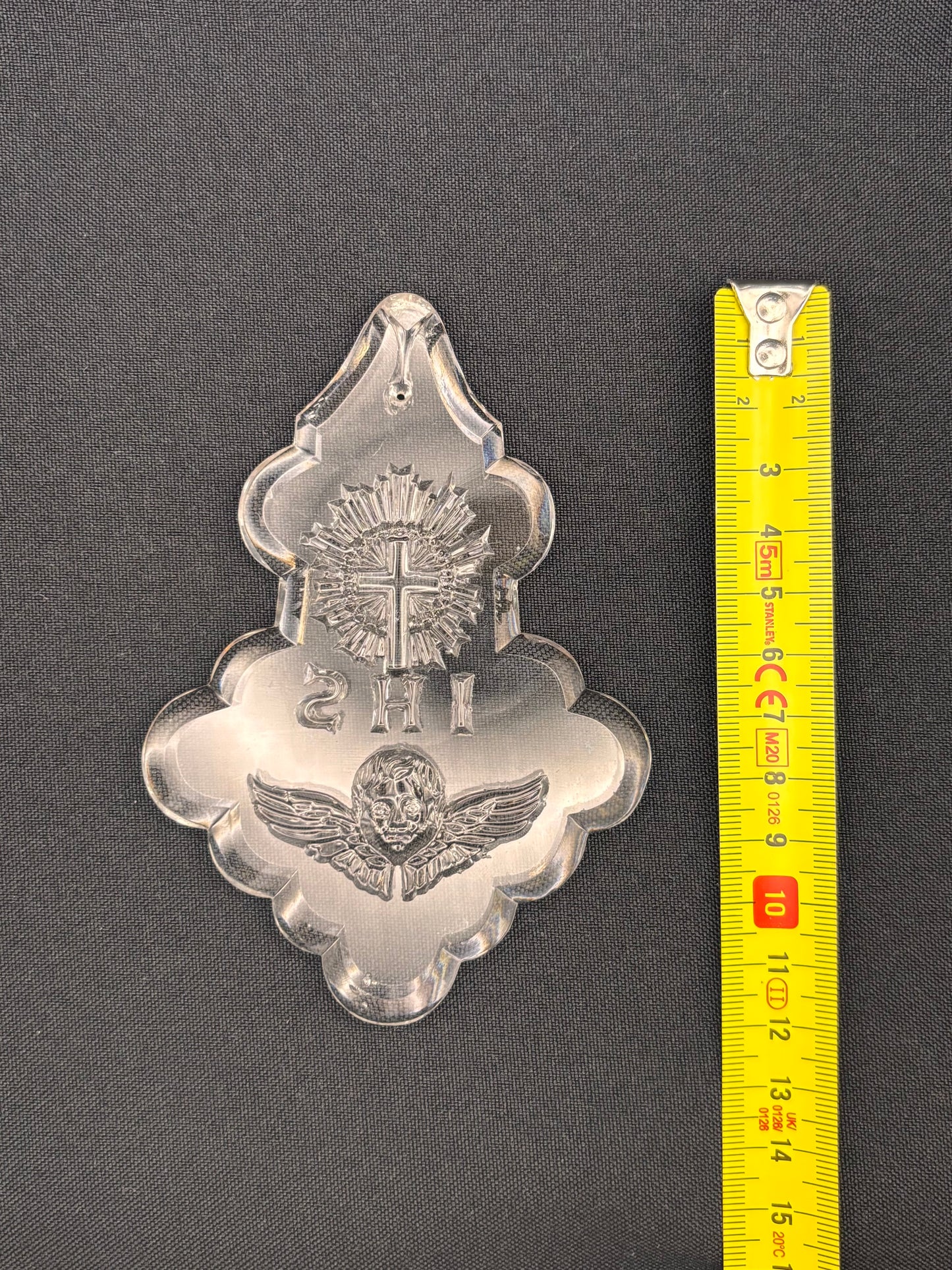 03-0007 Set of six plaquettes with cherub, IHS and cross