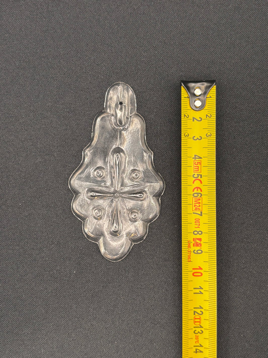 Plaquette with rounded cross (size small - 1/3)