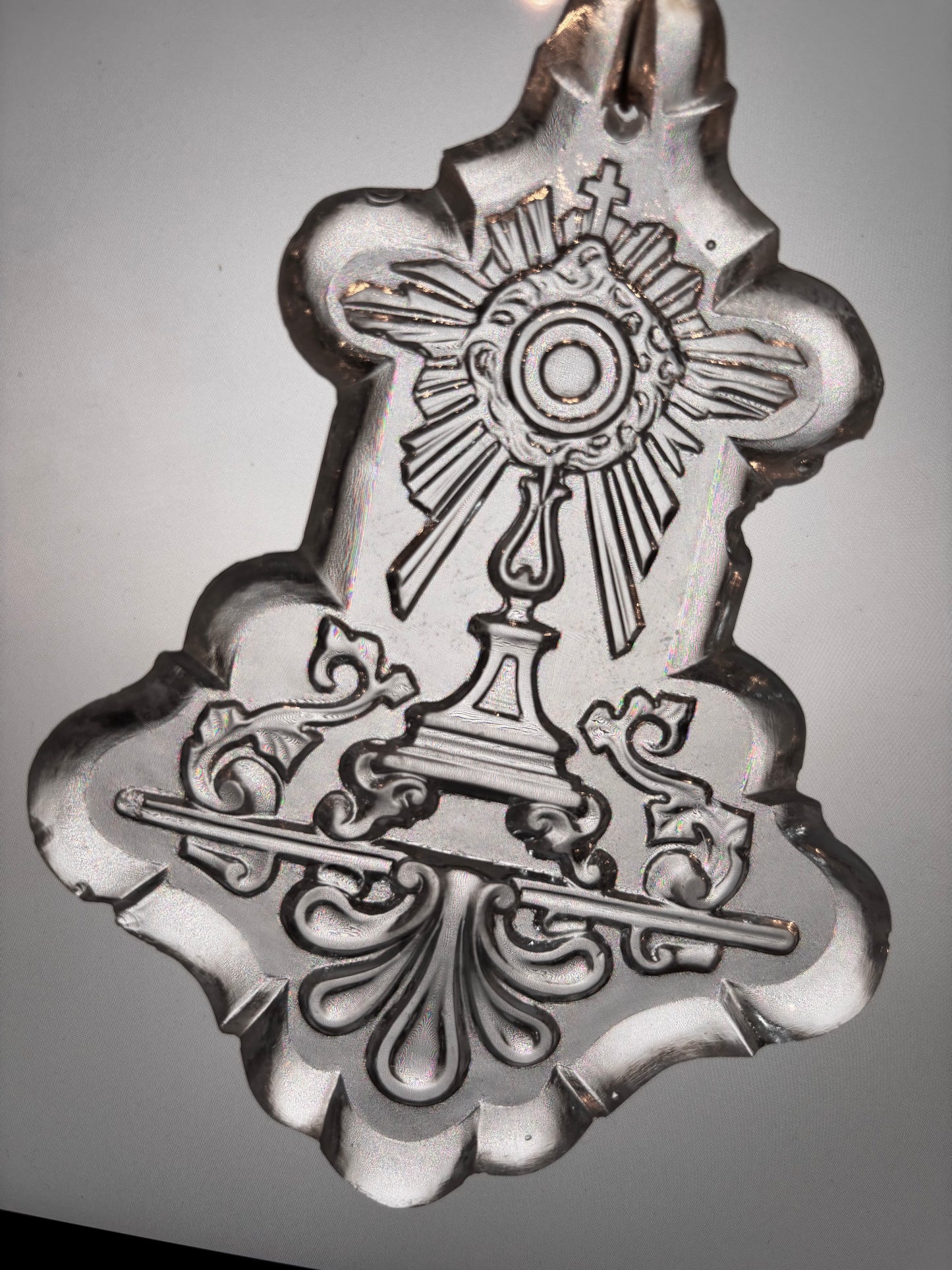 03-0008 Set of three plaquettes with monstrance