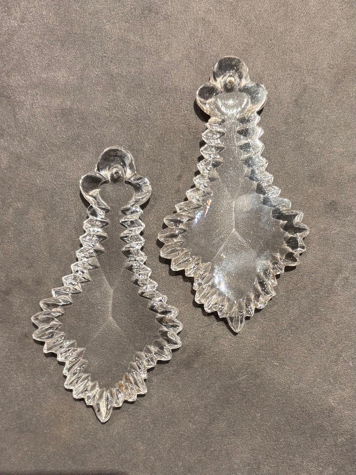 Plaquette with many sharp facets (set of 2)