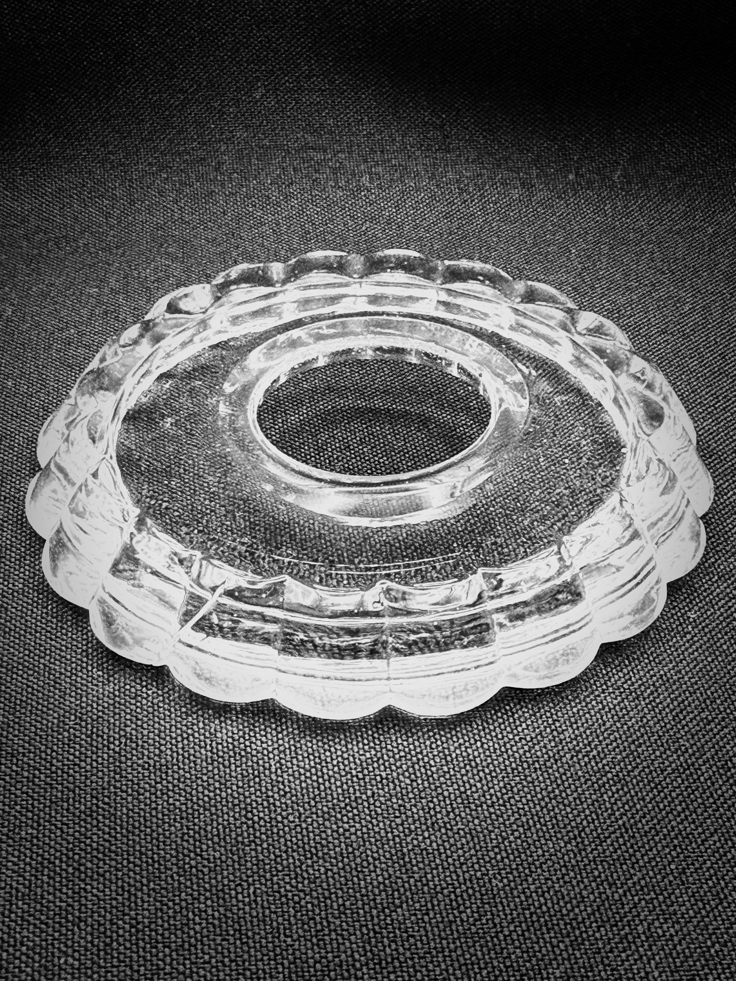 Faceted bassin, round facets (set of 2)